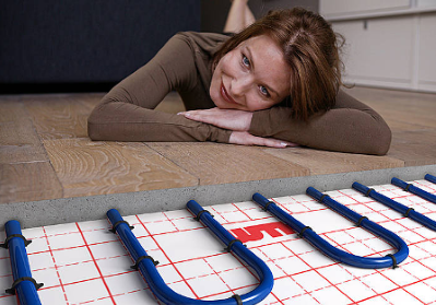 Монтаж водяної теплої підлоги в бетонній стяжці